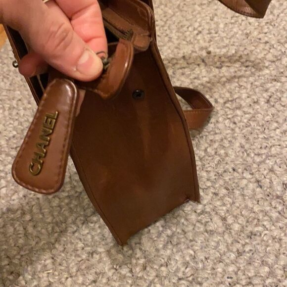 Chanel Vintage brown tote bag . - Picture 8 of 17